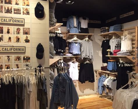 brandy melville the grove|More.